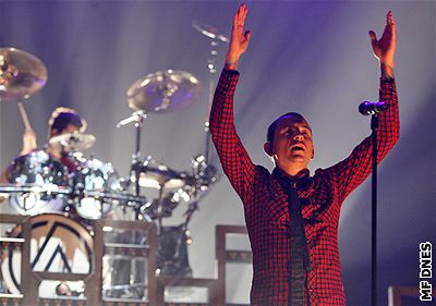 Kliknutím zobrazíte větší formát - Linkin Park