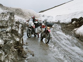 Indie: Rohtang la 3975m