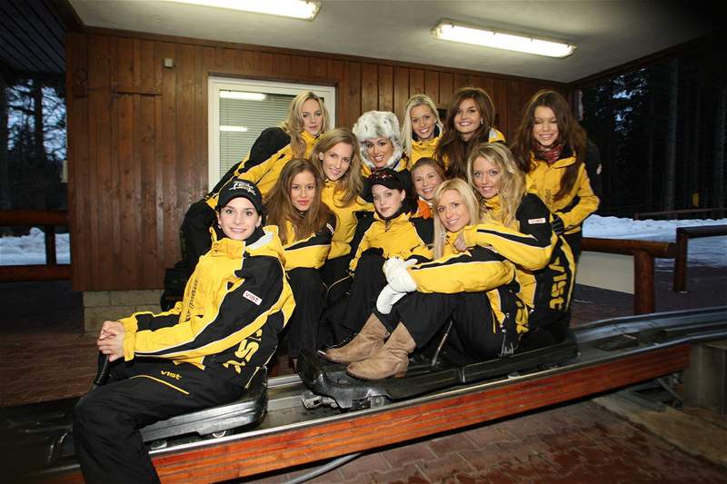Finalistky Miss ČR 2008 na horách Finalistky Miss ČR 2008 na horách