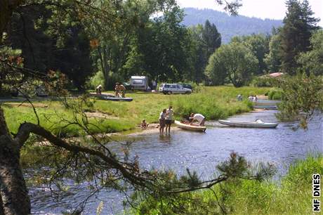 Vodáci na Vltavě Vodáci na Vltavě