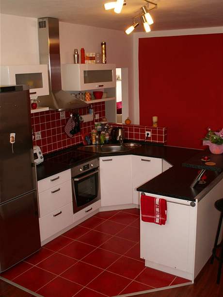 Red And White Kitchen Designs. In the kitchen as the center