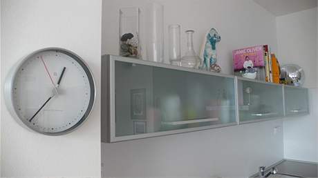 Bílá kuchyňská linka