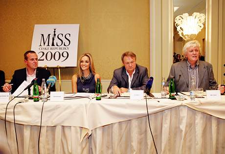 Official Thread of Miss World 2006 - Tatana Kucharova (Czech Republic) VED2693de_ZG0H2436rez