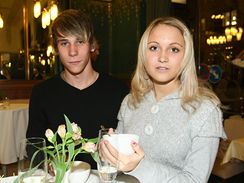 Livie Kuchařová, sestra Taťány Kuchřaová, se svým přítelem Livie Kuchařová, sestra Taťány Kuchřaová, se svým přítelem