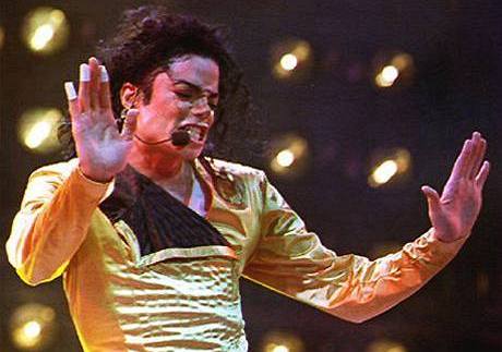 Michael Jackson zemřel v Los Angeles po selhání srdce. Michael Jackson zemřel v Los Angeles po selhání srdce.
