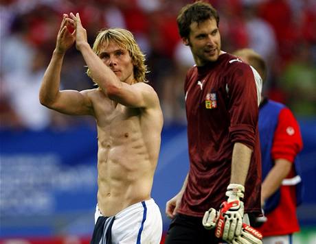 OT295887_nedved_cech.jpg