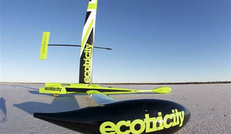 Větrem poháněný Greenbird vytvořil rychlostní rekord - 202.9 km/h Větrem poháněný Greenbird vytvořil rychlostní rekord - 202.9 km/h