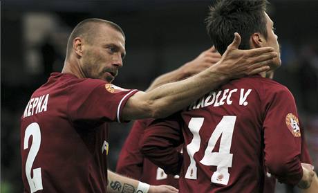 Sparta: Tomáš Řepka (vlevo) a Václav Kadlec Sparta: Tomáš Řepka (vlevo) a Václav Kadlec