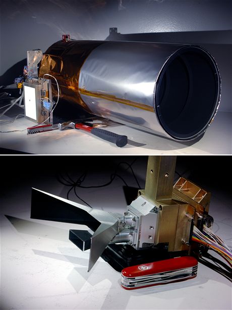 Photographs one of the narrow angle cameras ( top ) and the wide angle camera system ( bottom ) for Lunar Reconnaissance Orbiter Camera Investigation Photographs one of the narrow angle cameras ( top ) and the wide angle camera system ( bottom ) for Lunar Reconnaissance Orbiter Camera Investigation