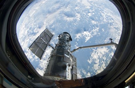 Hubble z Atlantisu - 008 Hubble z Atlantisu - 008