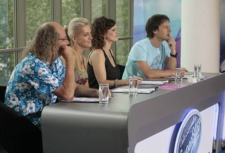 Porotci Ondřej Hejma, Dara Rolins, Marta Jandová a Pavol Habera Porotci Ondřej Hejma, Dara Rolins, Marta Jandová a Pavol Habera