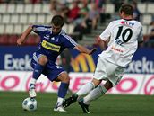 Olomouc - Jablonec: Olomoucký Pavel Šultes (vlevo) a Tomáš Jablonský z Jablonce