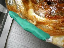 Plastelínou lze dorovnat i nerovnosti kůže Plastelínou lze dorovnat i nerovnosti kůže