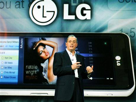 LG GW990