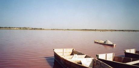Růžové jezero u Dakaru Růžové jezero u Dakaru