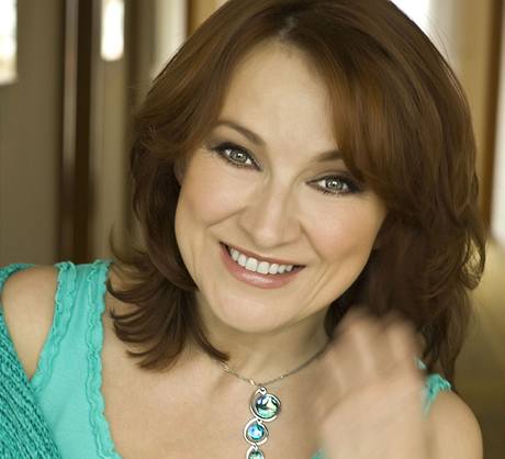 Zlata Adamovská získala „dabingovou“ cenu za roli sestry Belauvier ve filmu Pochyby, kde hlas propůjčila herečce Meryl Streepové.