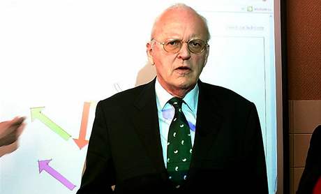 Roman Herzog (* 5. dubna 1934 Landshut, Bavorsko) byl sedmým spolkovým prezidentem Spolkové republiky Německo. Úřad zastával od 23. května 1994 do 30. června 1999. Roman Herzog (* 5. dubna 1934 Landshut, Bavorsko) byl sedmým spolkovým prezidentem Spolkové republiky Německo. Úřad zastával od 23. května 1994 do 30. června 1999.