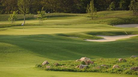 Hřiště Albatross Golf Clubu ve Vysokém Újezdě u Prahy.