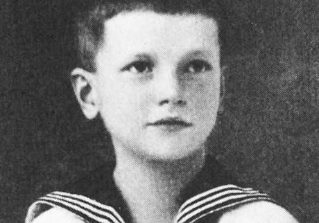 Zdeněk Sternberg coby dítě na obraze namalovaném malířem Steinerem pro šternberský obrazový rodokmen Zdeněk Sternberg coby dítě na obraze namalovaném malířem Steinerem pro šternberský obrazový rodokmen
