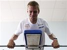 Ondřej Synek v posilovně. Ondřej Synek v posilovně.