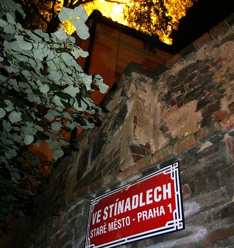 Ve Stínadlech Ve Stínadlech