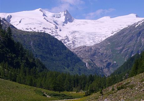 Údolí Tauernbach, v pozadí Grossvenediger (3662 m)