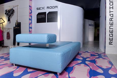 Sex room: slouží pouze k sexu. Místnost je záměrně umístěna v dispozičním středu soukromé části bytu Sex room: slouží pouze k sexu. Místnost je záměrně umístěna v dispozičním středu soukromé části bytu