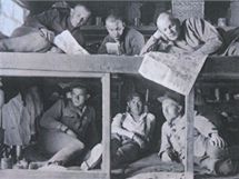 Ubytovací vagon vlaku československých legionářů. Ubytovací vagon vlaku československých legionářů.