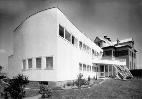 Vila Františka a Anežky Kremerových, Hlučín, Lubomír a Čestmír Šlapetové, 1933–1934 Vila Františka a Anežky Kremerových, Hlučín, Lubomír a Čestmír Šlapetové, 1933–1934