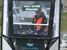 Zátěžová zkouška lanové dráhy z centra Ústí na Větruši. Zátěžová zkouška lanové dráhy z centra Ústí na Větruši.