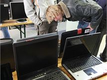 Dražba věcí zabavených v exekuci. Dražba věcí zabavených v exekuci.