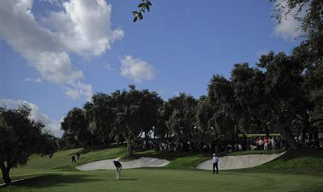 Z fotografie to není patrné, ale poslední kolo Andalucia Valderrama Masters výrazně poznamenal vítr. Z fotografie to není patrné, ale poslední kolo Andalucia Valderrama Masters výrazně poznamenal vítr.