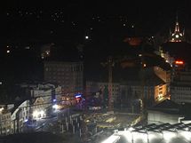 Centrum Liberce v okolí dopravního terminálu a nákupního centra My poté, co vědci nechali vypnout veřejné osvětlení. Centrum Liberce v okolí dopravního terminálu a nákupního centra My poté, co vědci nechali vypnout veřejné osvětlení.