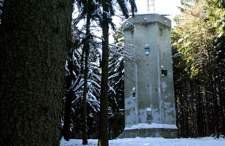Melechov. Zalesněný kopec u Ledče nad Sázavou symbolizoval za Rakouska-Uherska střed Evropy. Melechov. Zalesněný kopec u Ledče nad Sázavou symbolizoval za Rakouska-Uherska střed Evropy.