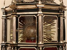 Relikviář svaté Pavlíny, patronky města Olomouce, který představí ve zrekonstruované podobě Muzeum umění v rámci velkolepé výstavy Olomoucké baroko letos od 2. prosince. Relikviář svaté Pavlíny, patronky města Olomouce, který představí ve zrekonstruované podobě Muzeum umění v rámci velkolepé výstavy Olomoucké baroko letos od 2. prosince.