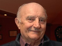 Josef Somr načetl fejetony Františka Nepila z knihy Proč jsem nechodil na Alexandrovce