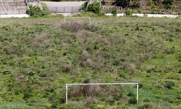 Smutný pohled na legendární fotbalový stadion za Lužánkami, kde vyhrála Zbrojovka Brno svůj jediný titul. 