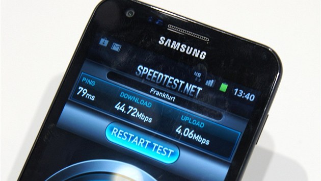 VOK3d8bfb_Samsung_Galaxy_S_II_LTE_04.JPG