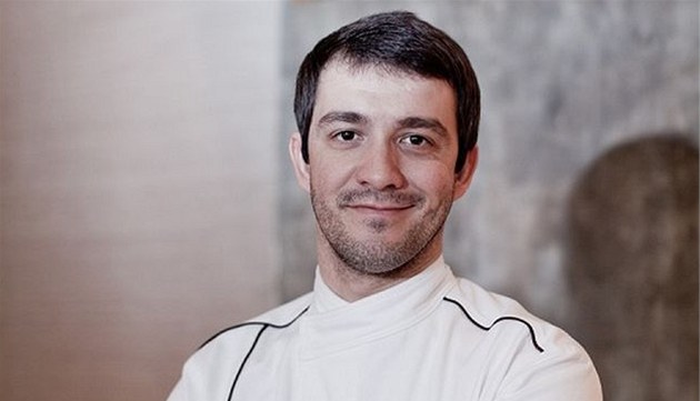 Portugalský kuchař Miguel Rocha Vieira, oceněný michelinskou hvězdou, ... - PPR462578_kuchar