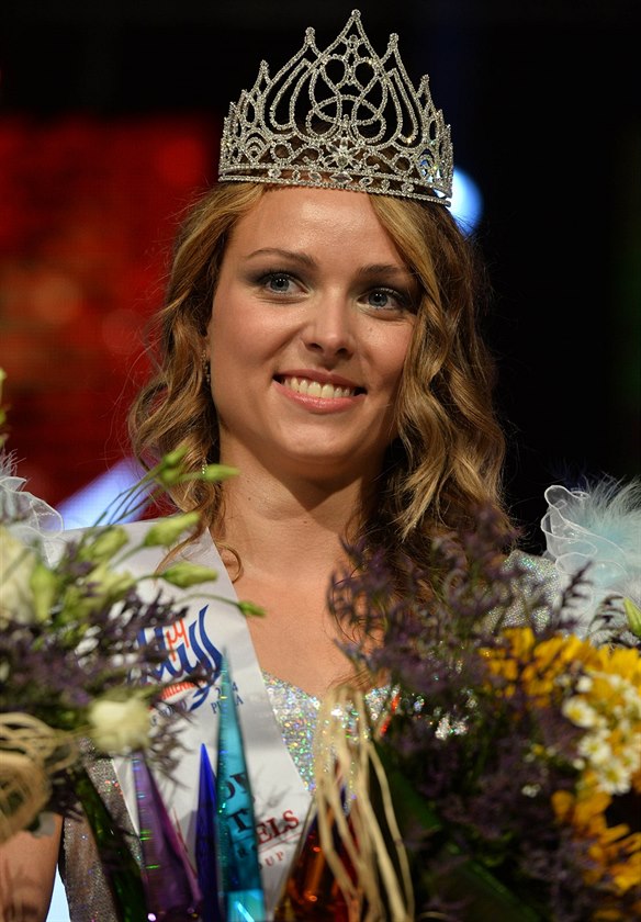 <b>Miss Deaf</b> World 2014 se stala Lydia Svobodová ze Slovenska. - NH54ac17_P201407190512001