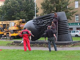 Stavba pomníku Nikoly Tesly Stavba pomníku Nikoly Tesly