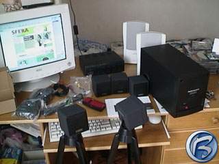 Cambridge SoundWorks DeskTop Theater 5.1Digital po vybalení