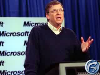 Bill Gates oznamuje na tiskové konferenci svou rezignaci