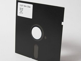 PKA18cd2a_707px_5_25_Diskette.jpg