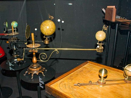 V expozici astronomie nechybí množství názorných modelů.